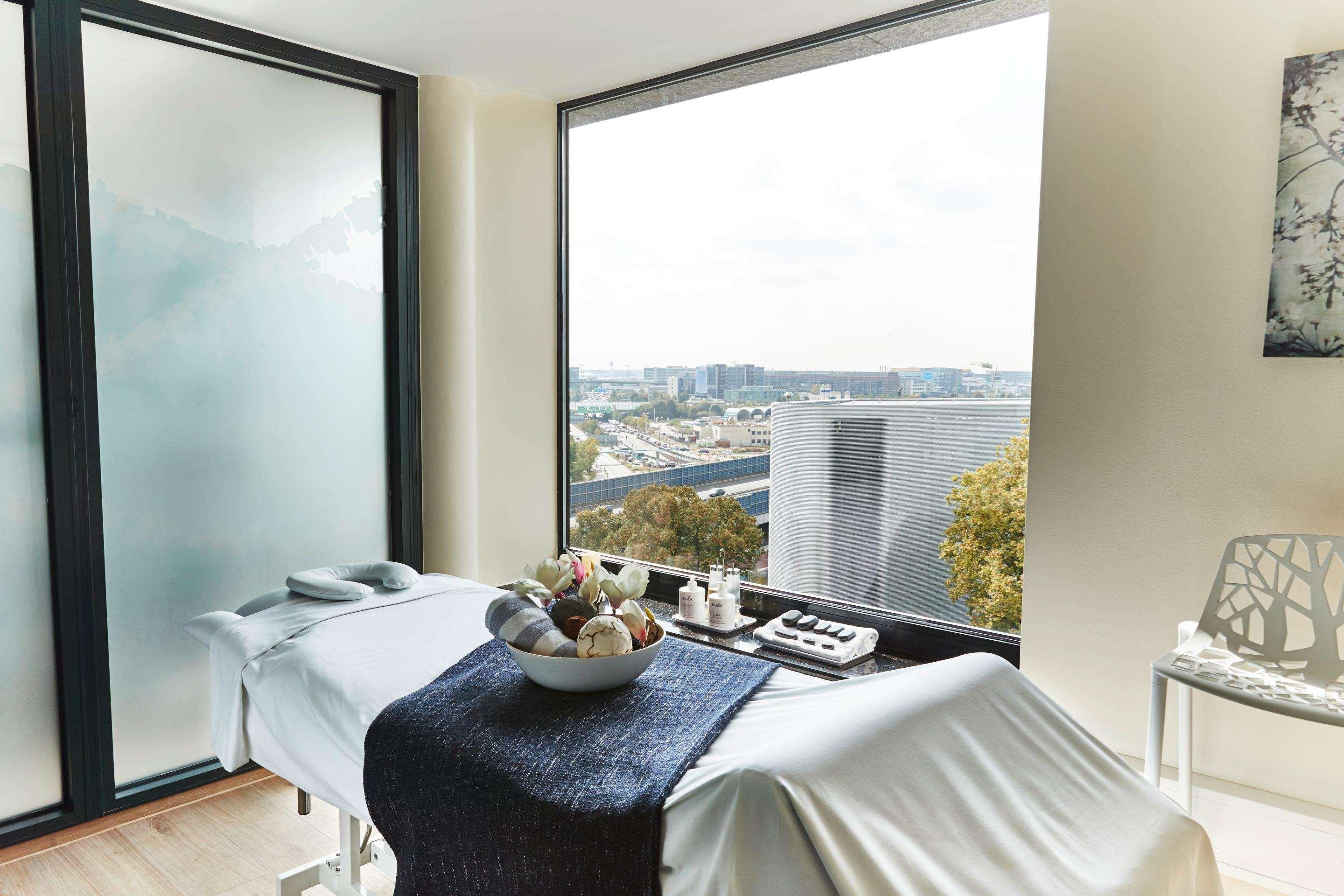 Steigenberger Airport Hotel Frankfurt Frankfurt am Main Bagian luar foto