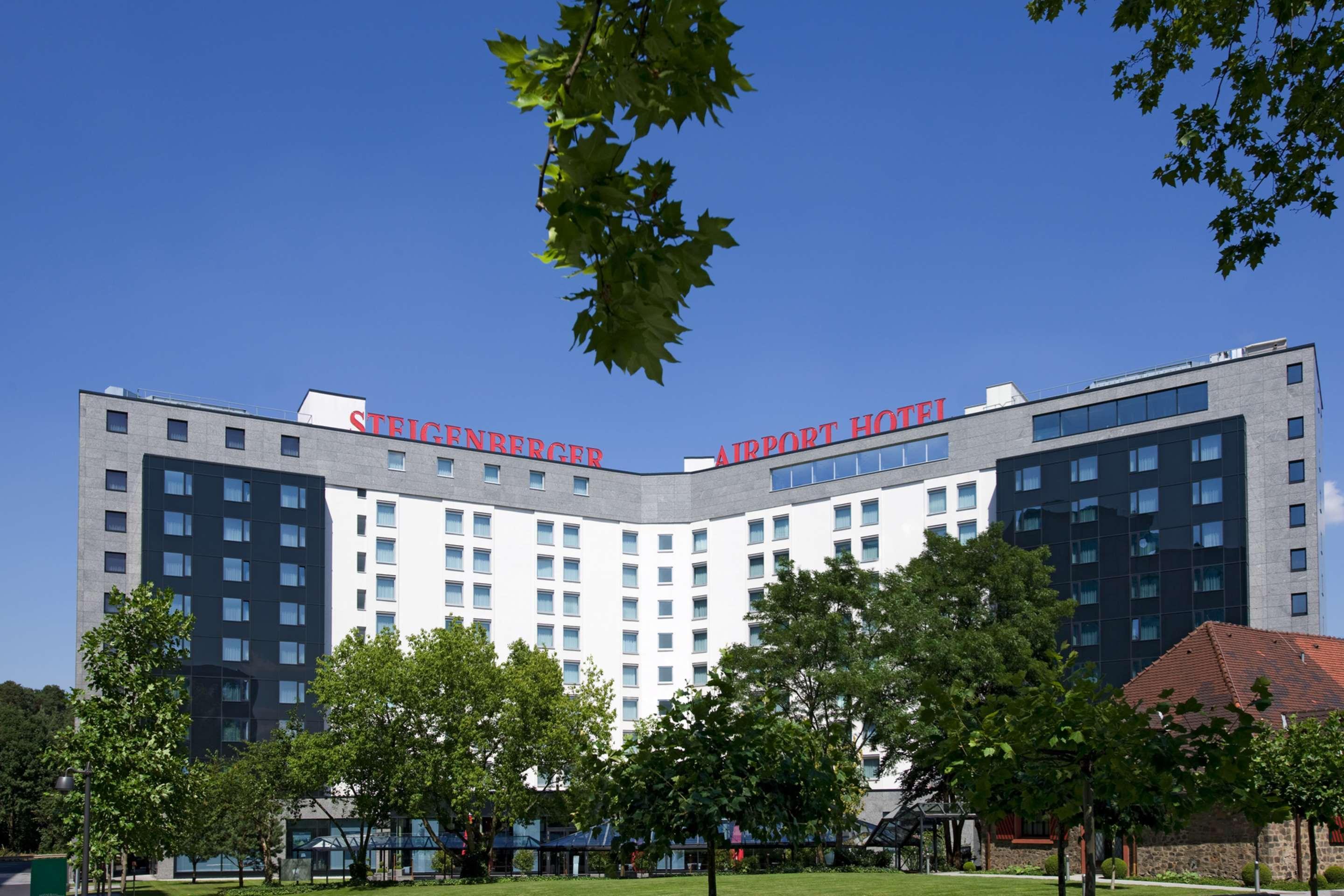 Steigenberger Airport Hotel Frankfurt Frankfurt am Main Bagian luar foto